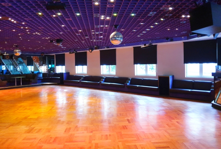 Tanzschule Neubeck München – Saal oben – Ansicht 2